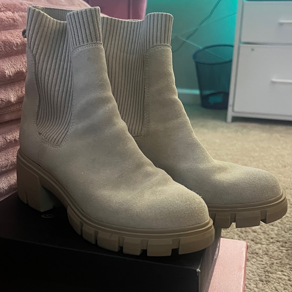 Steve Madden Cream Ankle Boots